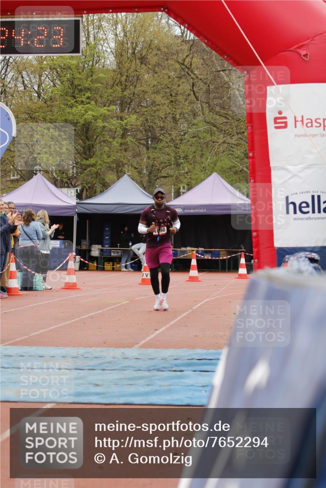 13.04.2025 - Hammer Lauf A. Gomolzig http://msf.ph/oto/7652294 13.04.2025 13:24:21 Ziel 1898 meine-sportfotos.de