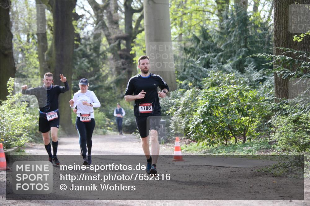 13.04.2025 - Hammer Lauf Jannik Wohlers http://msf.ph/oto/7652316 13.04.2025 10:44:35 Laufen 1993, 1992, 1788 meine-sportfotos.de