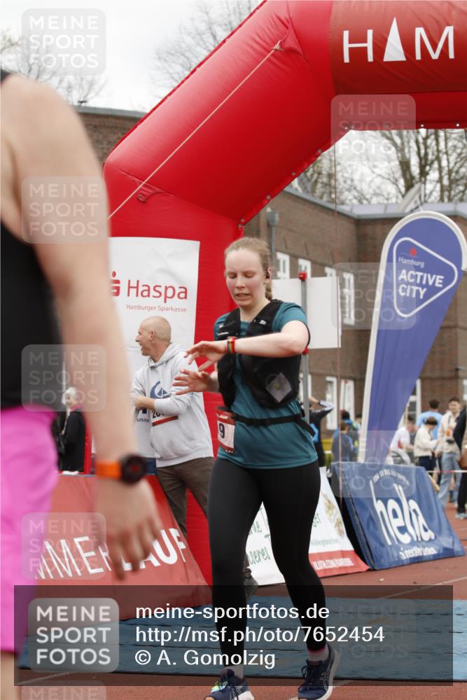 13.04.2025 - Hammer Lauf A. Gomolzig http://msf.ph/oto/7652454 13.04.2025 13:18:30 Ziel 7, 319, 433 meine-sportfotos.de