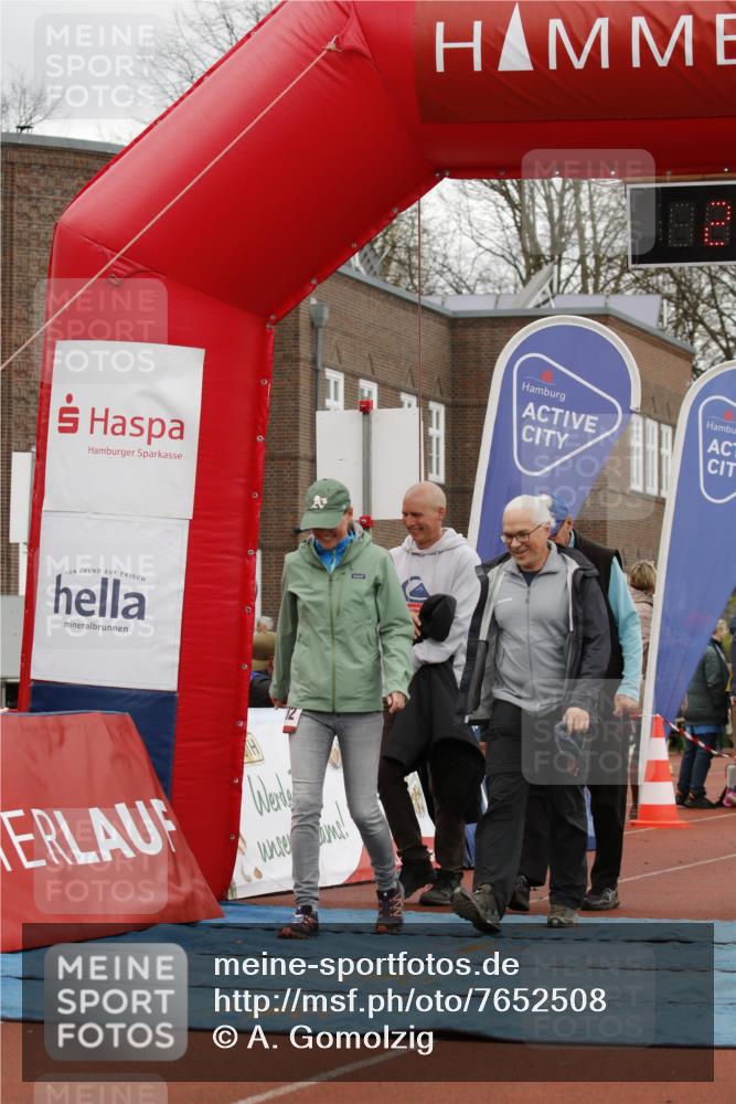13.04.2025 - Hammer Lauf A. Gomolzig http://msf.ph/oto/7652508 13.04.2025 13:18:04 Ziel 2002, 2003, 2004 meine-sportfotos.de