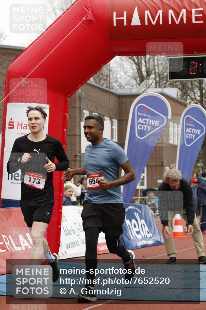 13.04.2025 - Hammer Lauf A. Gomolzig http://msf.ph/oto/7652520 13.04.2025 13:16:43 Ziel 173, 654, 1939 meine-sportfotos.de