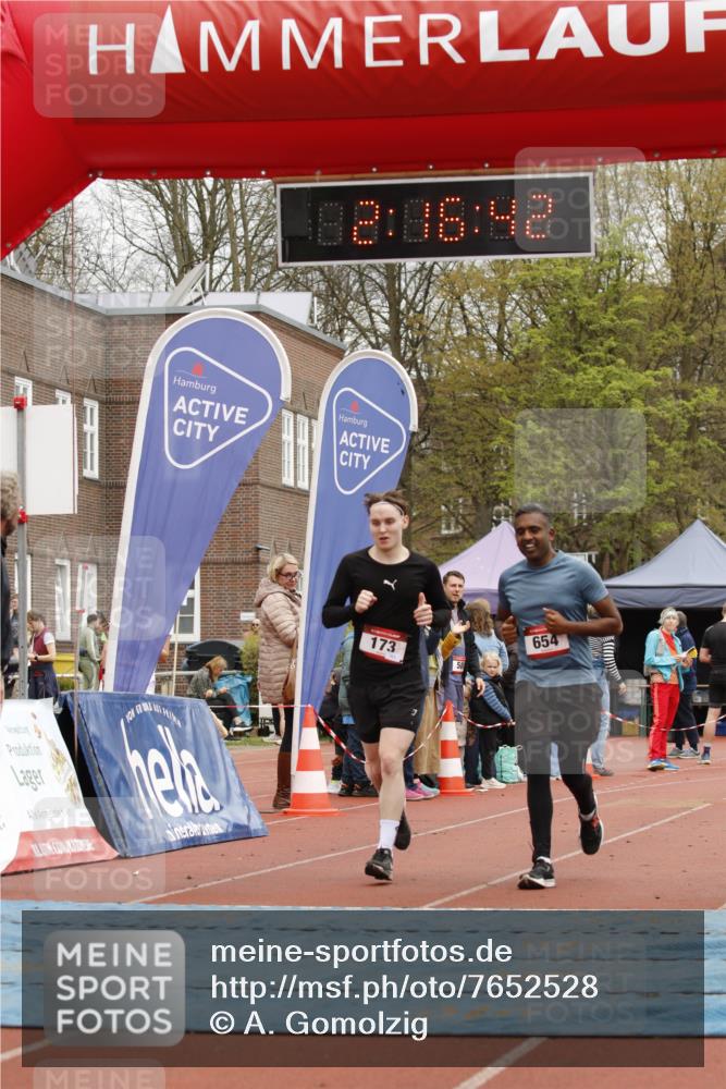 13.04.2025 - Hammer Lauf A. Gomolzig http://msf.ph/oto/7652528 13.04.2025 13:16:40 Ziel 173, 654, 1939 meine-sportfotos.de