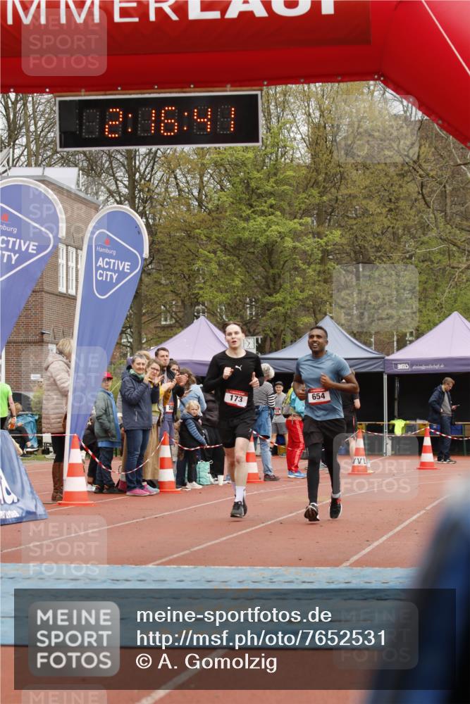 13.04.2025 - Hammer Lauf A. Gomolzig http://msf.ph/oto/7652531 13.04.2025 13:16:39 Ziel 173, 654, 1939 meine-sportfotos.de