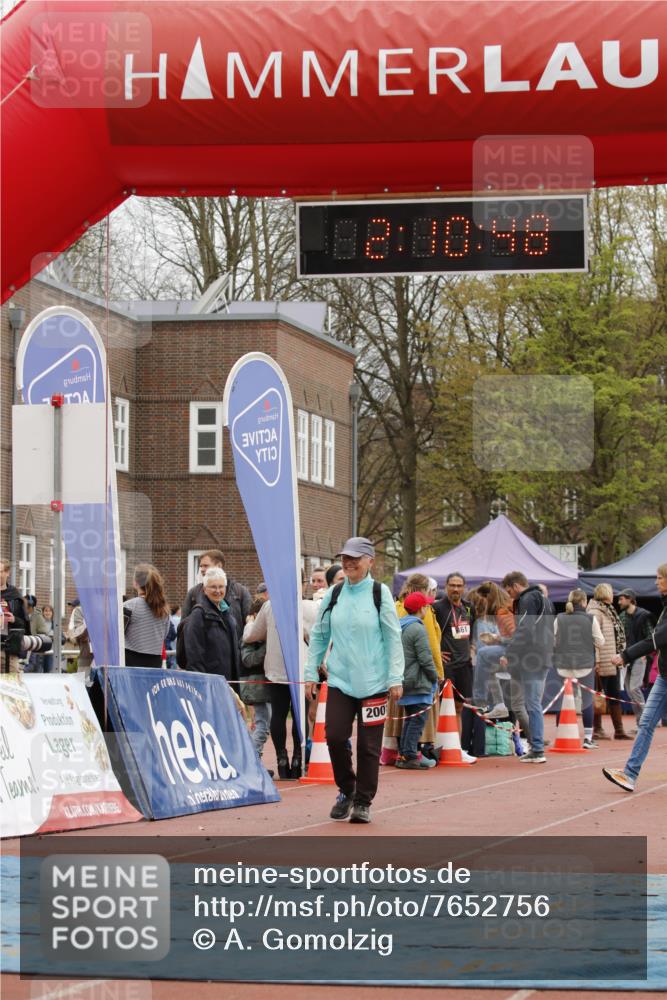 13.04.2025 - Hammer Lauf A. Gomolzig http://msf.ph/oto/7652756 13.04.2025 13:10:46 Ziel 2001 meine-sportfotos.de