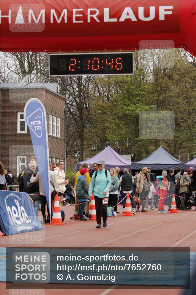 13.04.2025 - Hammer Lauf A. Gomolzig http://msf.ph/oto/7652760 13.04.2025 13:10:44 Ziel 2001 meine-sportfotos.de