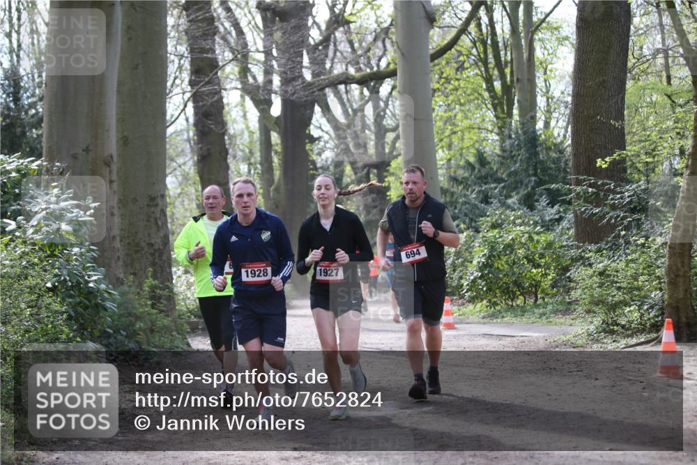 13.04.2025 - Hammer Lauf Jannik Wohlers http://msf.ph/oto/7652824 13.04.2025 10:42:23 Laufen 1928, 694, 1927 meine-sportfotos.de