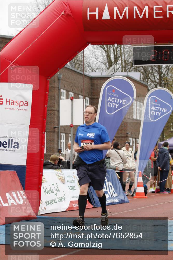 13.04.2025 - Hammer Lauf A. Gomolzig http://msf.ph/oto/7652854 13.04.2025 13:07:53 Ziel 1208 meine-sportfotos.de