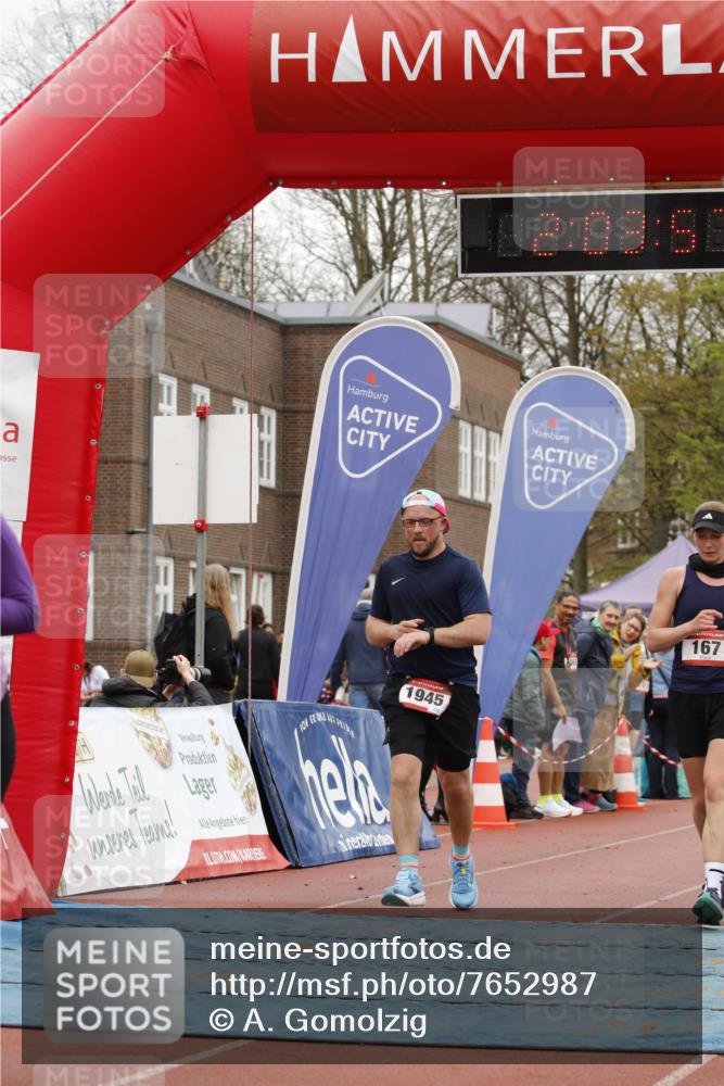 13.04.2025 - Hammer Lauf A. Gomolzig http://msf.ph/oto/7652987 13.04.2025 13:03:56 Ziel 167, 174, 977, 1945 meine-sportfotos.de