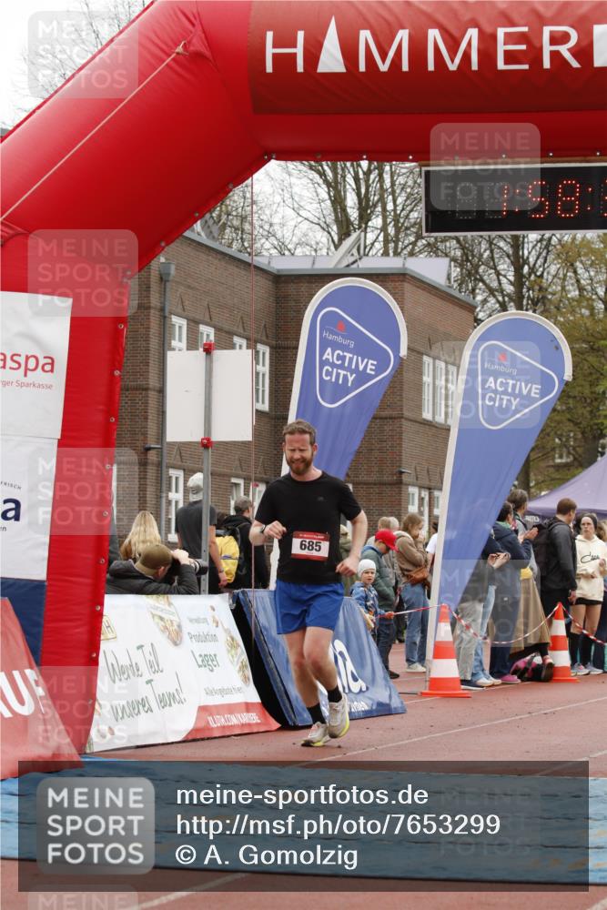 13.04.2025 - Hammer Lauf A. Gomolzig http://msf.ph/oto/7653299 13.04.2025 12:58:37 Ziel 685, 1265, 1268 meine-sportfotos.de