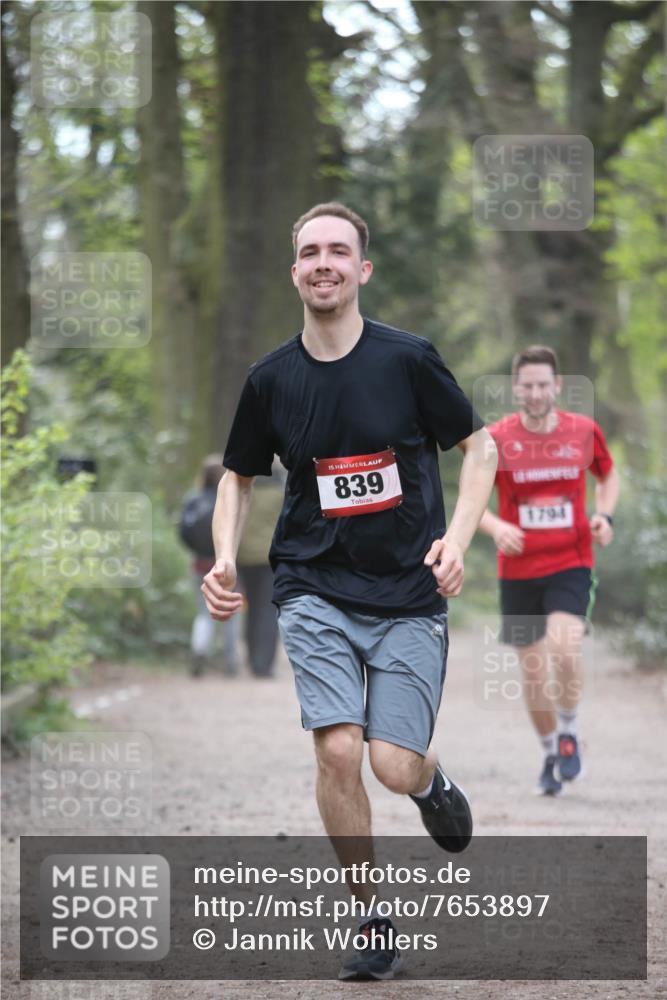 13.04.2025 - Hammer Lauf Jannik Wohlers http://msf.ph/oto/7653897 13.04.2025 10:37:49 Laufen 15, 839, 1794 meine-sportfotos.de