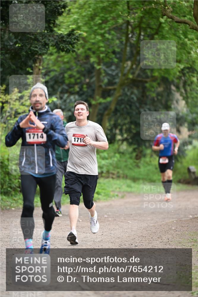 13.04.2025 - Hammer Lauf Dr. Thomas Lammeyer http://msf.ph/oto/7654212 13.04.2025 10:33:51 Laufen 1714, 1710 meine-sportfotos.de