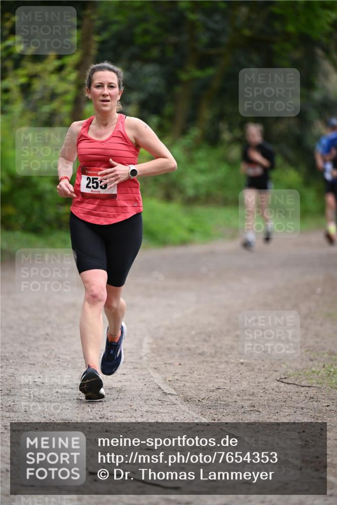 13.04.2025 - Hammer Lauf Dr. Thomas Lammeyer http://msf.ph/oto/7654353 13.04.2025 10:34:16 Laufen 45, 255 meine-sportfotos.de