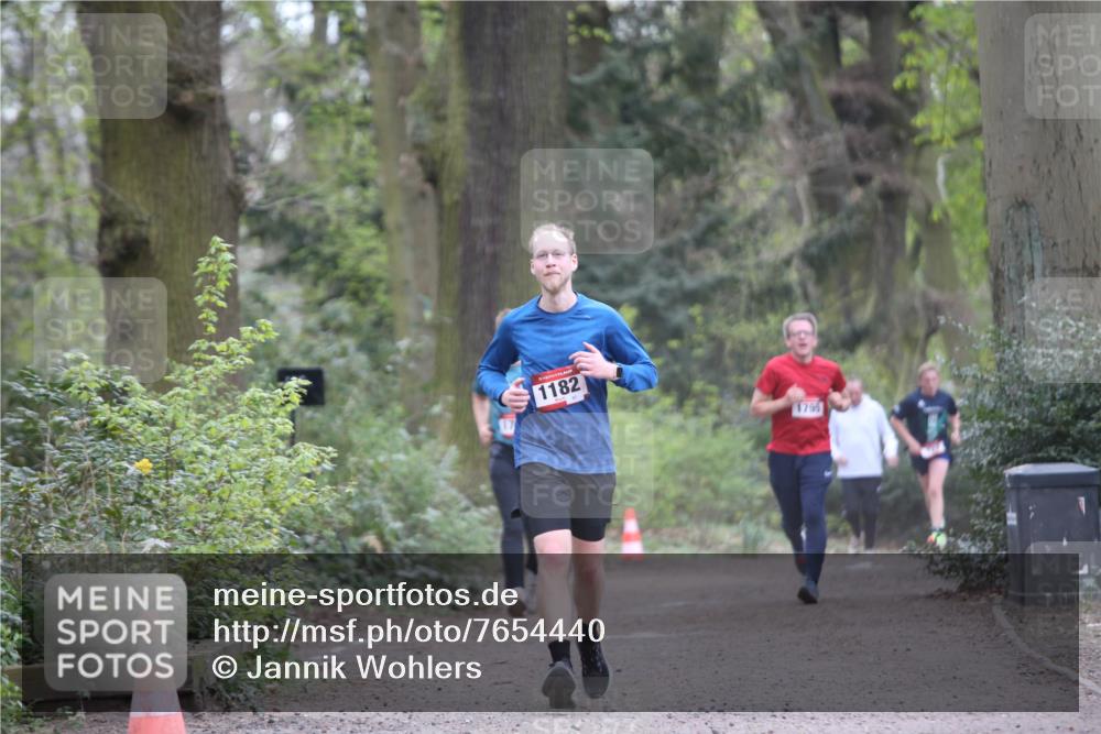 13.04.2025 - Hammer Lauf Jannik Wohlers http://msf.ph/oto/7654440 13.04.2025 10:34:44 Laufen 1182, 1795 meine-sportfotos.de
