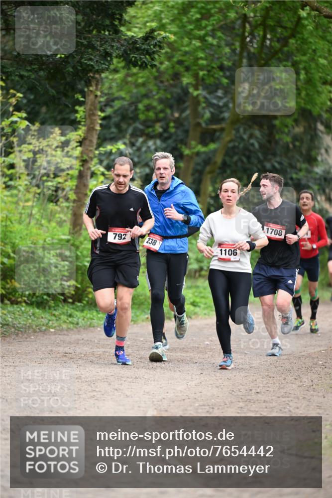 13.04.2025 - Hammer Lauf Dr. Thomas Lammeyer http://msf.ph/oto/7654442 13.04.2025 10:34:42 Laufen 792, 238, 1106, 1708 meine-sportfotos.de