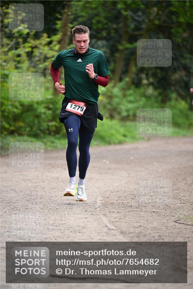 13.04.2025 - Hammer Lauf Dr. Thomas Lammeyer http://msf.ph/oto/7654682 13.04.2025 10:35:14 Laufen 1279, 1 meine-sportfotos.de
