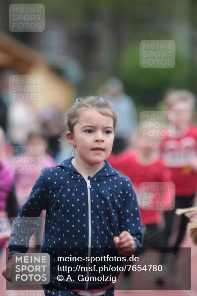 13.04.2025 - Hammer Lauf A. Gomolzig http://msf.ph/oto/7654780 13.04.2025 09:02:21 Ziel  meine-sportfotos.de