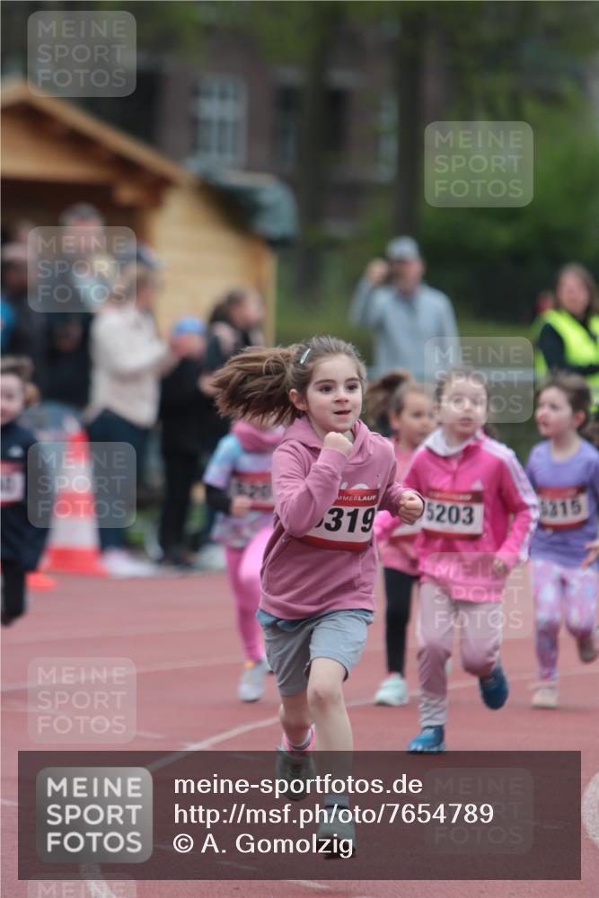 13.04.2025 - Hammer Lauf A. Gomolzig http://msf.ph/oto/7654789 13.04.2025 09:02:24 Ziel  meine-sportfotos.de