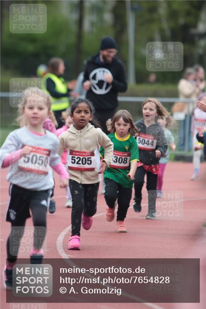 13.04.2025 - Hammer Lauf A. Gomolzig http://msf.ph/oto/7654828 13.04.2025 09:02:33 Ziel  meine-sportfotos.de