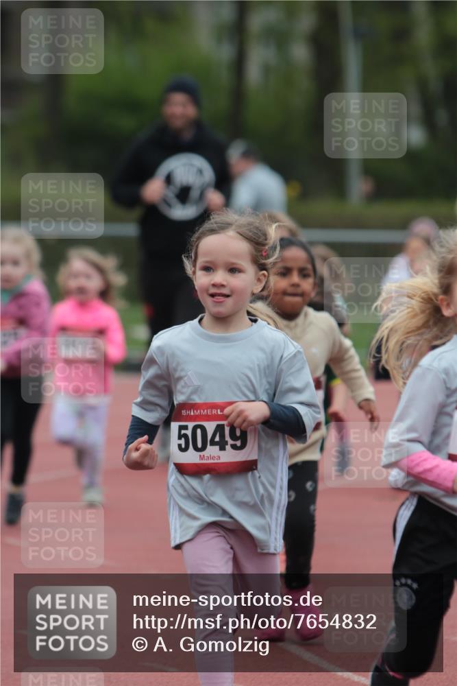 13.04.2025 - Hammer Lauf A. Gomolzig http://msf.ph/oto/7654832 13.04.2025 09:02:34 Ziel  meine-sportfotos.de