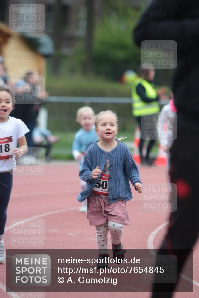 13.04.2025 - Hammer Lauf A. Gomolzig http://msf.ph/oto/7654845 13.04.2025 09:02:42 Ziel  meine-sportfotos.de