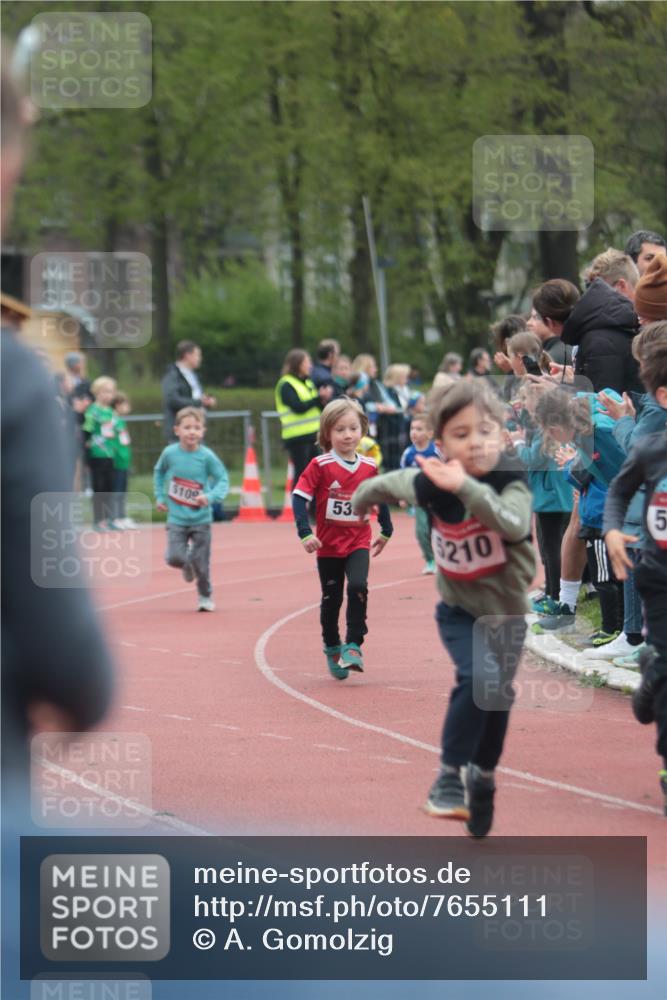13.04.2025 - Hammer Lauf A. Gomolzig http://msf.ph/oto/7655111 13.04.2025 09:10:34 Ziel  meine-sportfotos.de