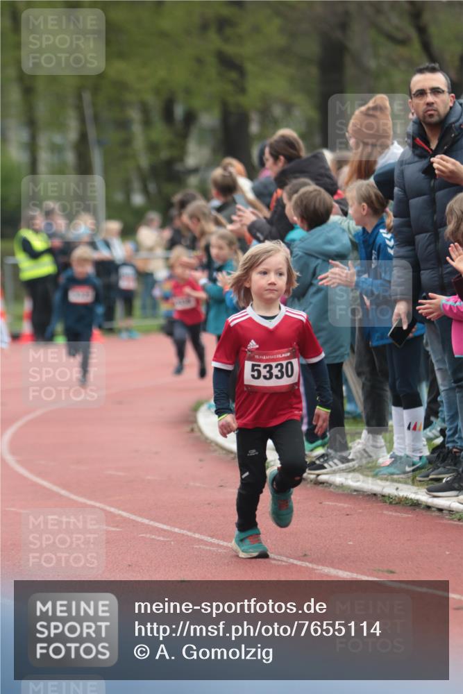 13.04.2025 - Hammer Lauf A. Gomolzig http://msf.ph/oto/7655114 13.04.2025 09:10:36 Ziel  meine-sportfotos.de
