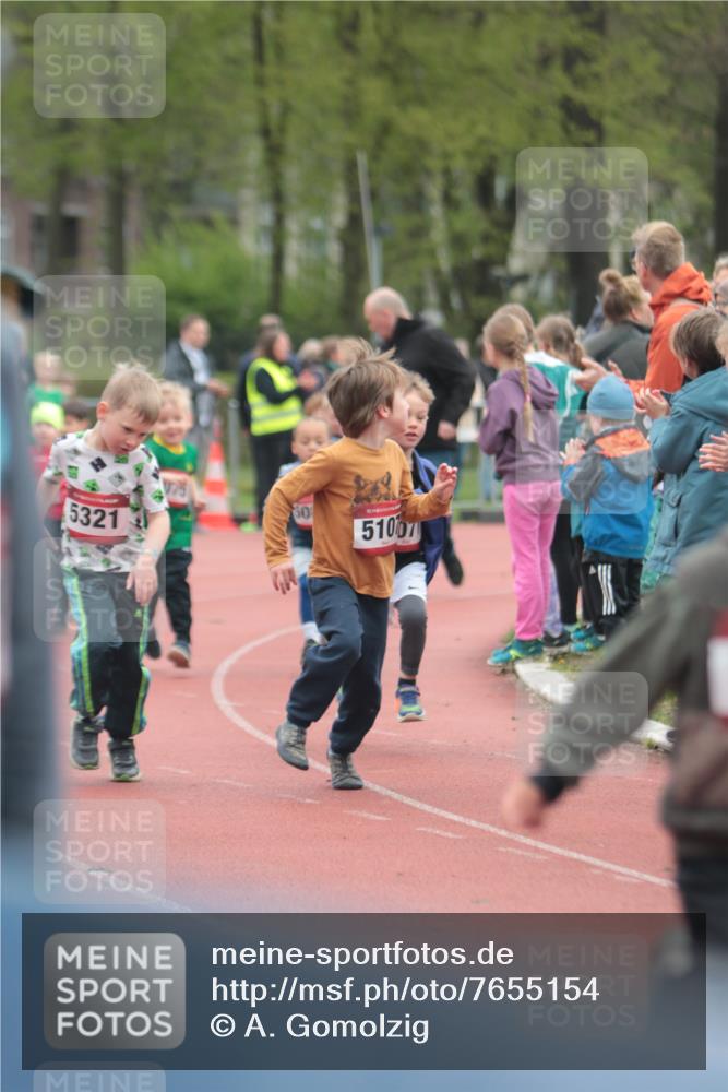 13.04.2025 - Hammer Lauf A. Gomolzig http://msf.ph/oto/7655154 13.04.2025 09:10:53 Ziel  meine-sportfotos.de