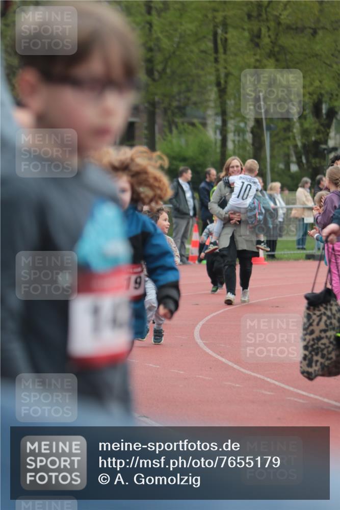 13.04.2025 - Hammer Lauf A. Gomolzig http://msf.ph/oto/7655179 13.04.2025 09:11:03 Ziel  meine-sportfotos.de