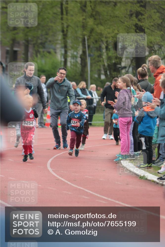 13.04.2025 - Hammer Lauf A. Gomolzig http://msf.ph/oto/7655199 13.04.2025 09:11:11 Ziel  meine-sportfotos.de