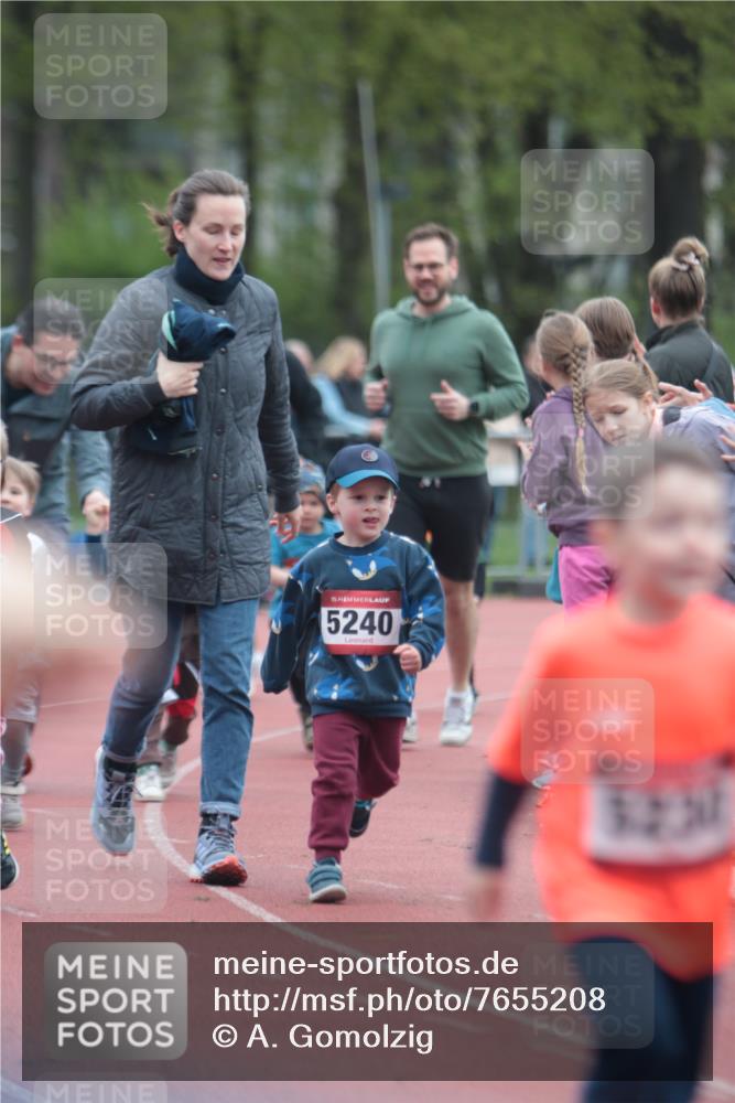 13.04.2025 - Hammer Lauf A. Gomolzig http://msf.ph/oto/7655208 13.04.2025 09:11:13 Ziel  meine-sportfotos.de