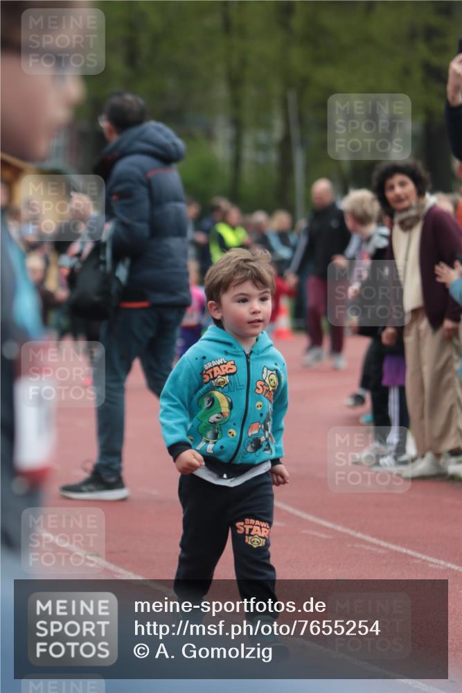 13.04.2025 - Hammer Lauf A. Gomolzig http://msf.ph/oto/7655254 13.04.2025 09:11:46 Ziel  meine-sportfotos.de