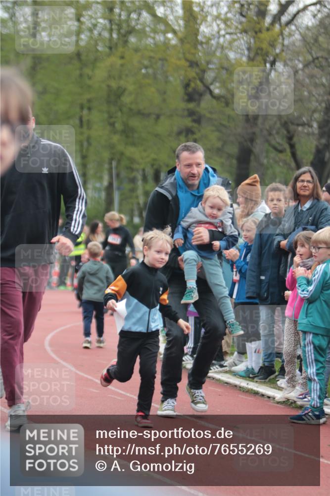 13.04.2025 - Hammer Lauf A. Gomolzig http://msf.ph/oto/7655269 13.04.2025 09:11:56 Ziel  meine-sportfotos.de