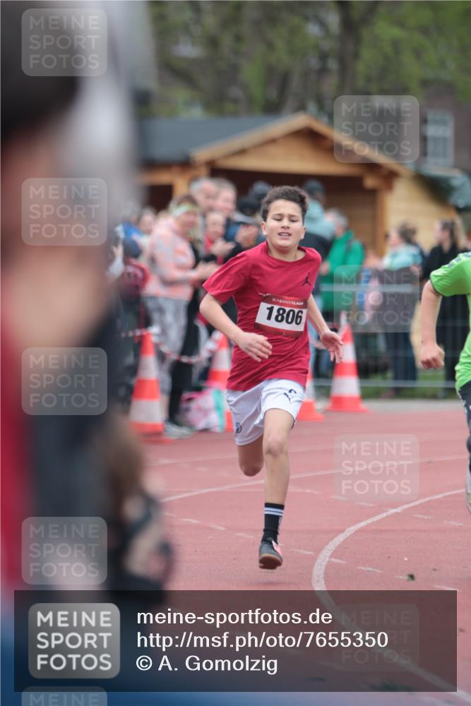 13.04.2025 - Hammer Lauf A. Gomolzig http://msf.ph/oto/7655350 13.04.2025 09:22:17 Ziel 458, 610, 1073, 1221, 1293, 1806 meine-sportfotos.de