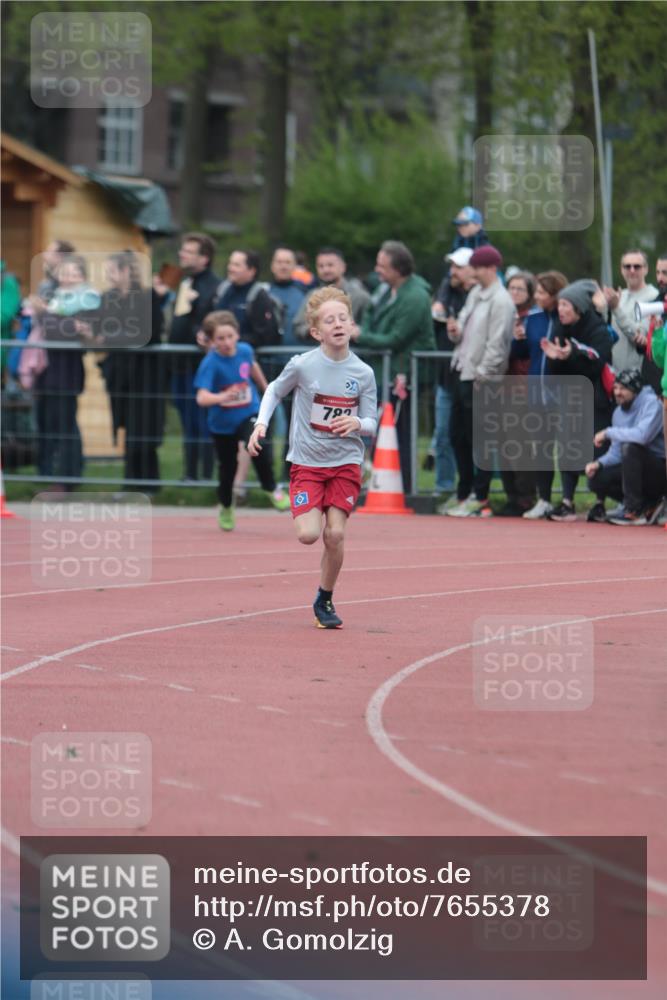 13.04.2025 - Hammer Lauf A. Gomolzig http://msf.ph/oto/7655378 13.04.2025 09:22:25 Ziel 782, 822, 1915 meine-sportfotos.de