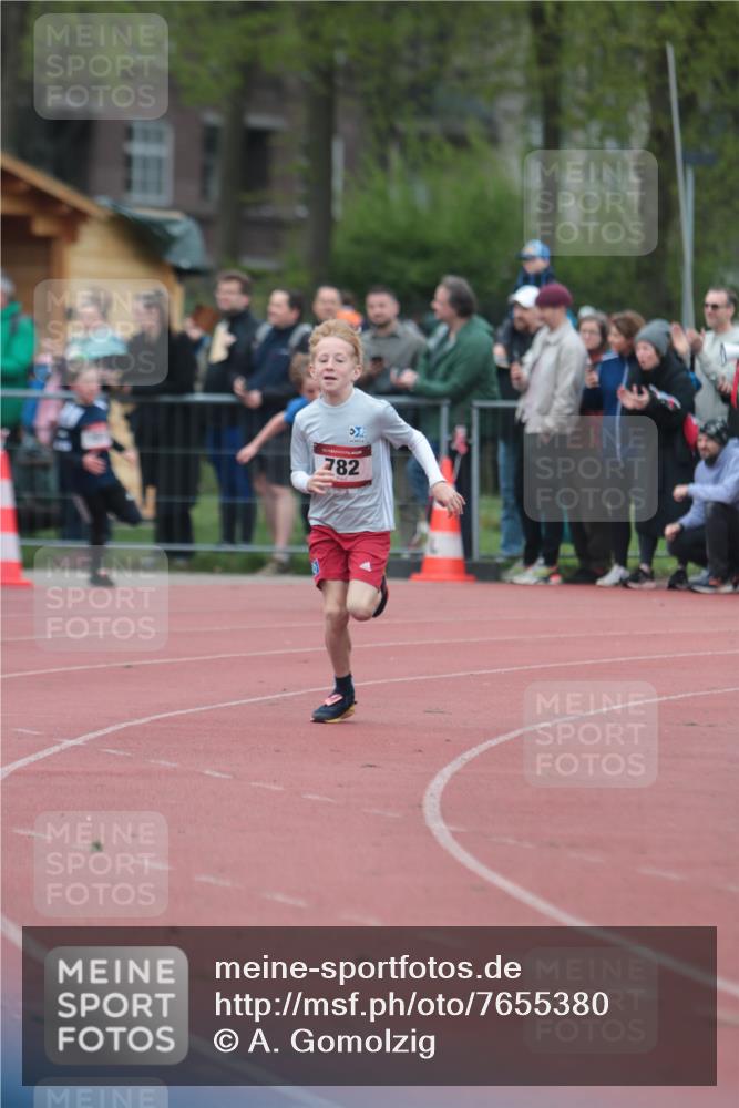 13.04.2025 - Hammer Lauf A. Gomolzig http://msf.ph/oto/7655380 13.04.2025 09:22:26 Ziel 782, 822, 1915 meine-sportfotos.de