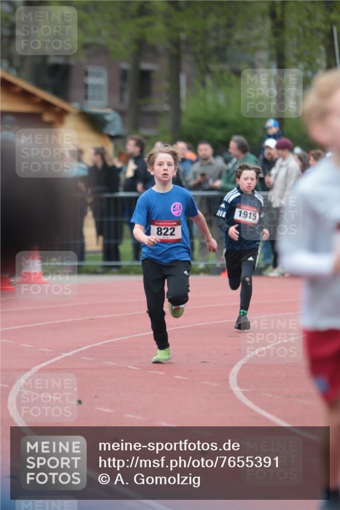 13.04.2025 - Hammer Lauf A. Gomolzig http://msf.ph/oto/7655391 13.04.2025 09:22:29 Ziel 687, 822, 1012, 1758, 1777, 1915 meine-sportfotos.de