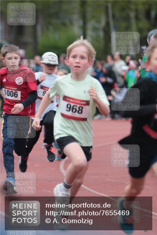 13.04.2025 - Hammer Lauf A. Gomolzig http://msf.ph/oto/7655469 13.04.2025 09:22:51 Ziel 535, 784, 883, 909, 931, 968, 1034, 1038, 1050, 1102, 1235, 1259, 1308, 1417, 1726, 1833 meine-sportfotos.de