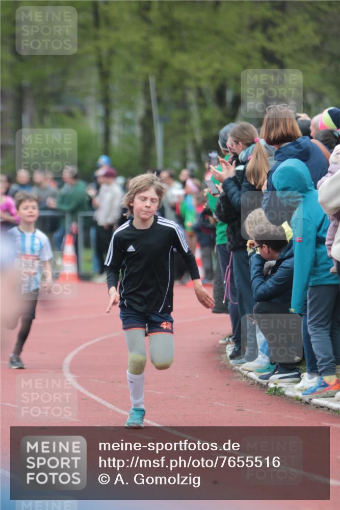 13.04.2025 - Hammer Lauf A. Gomolzig http://msf.ph/oto/7655516 13.04.2025 09:23:08 Ziel 424, 755, 790, 891, 1072, 1133, 1160, 1418, 1422, 1530, 1532, 1729, 1764, 1770, 1922 meine-sportfotos.de