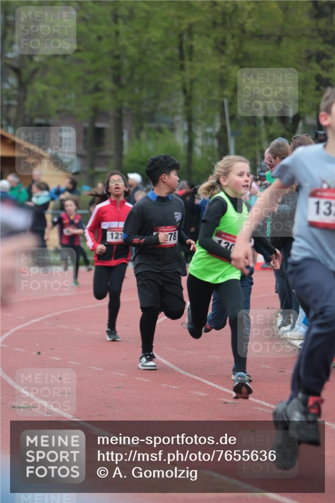 13.04.2025 - Hammer Lauf A. Gomolzig http://msf.ph/oto/7655636 13.04.2025 09:23:53 Ziel 359, 597, 636, 944, 988, 1129, 1211, 1309, 1322, 1407, 1478, 1488, 1820, 1906 meine-sportfotos.de