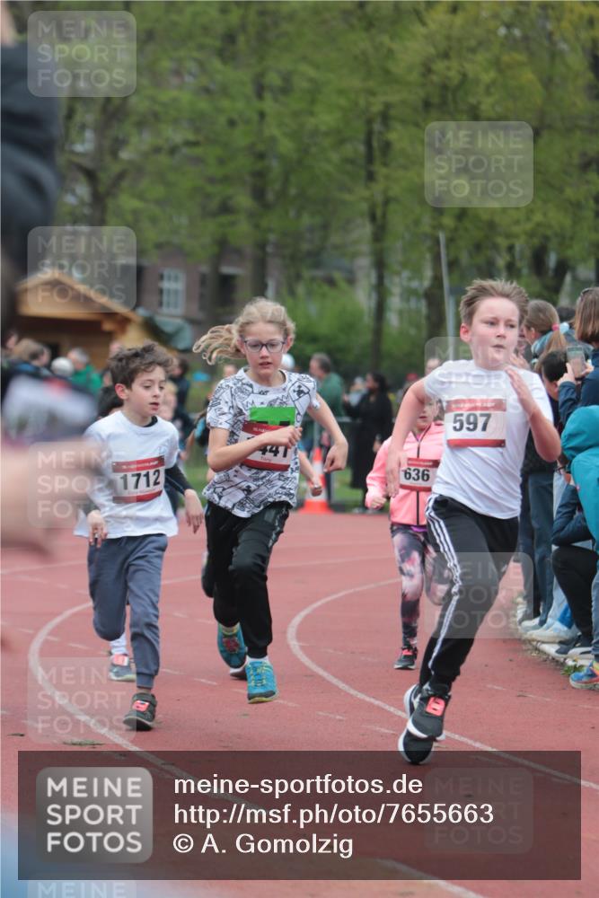 13.04.2025 - Hammer Lauf A. Gomolzig http://msf.ph/oto/7655663 13.04.2025 09:24:03 Ziel 597, 636, 774, 827, 869, 888, 1291, 1370, 1415, 1441, 1480, 1493, 1512, 1523, 1535, 1712, 1823, 1856 meine-sportfotos.de