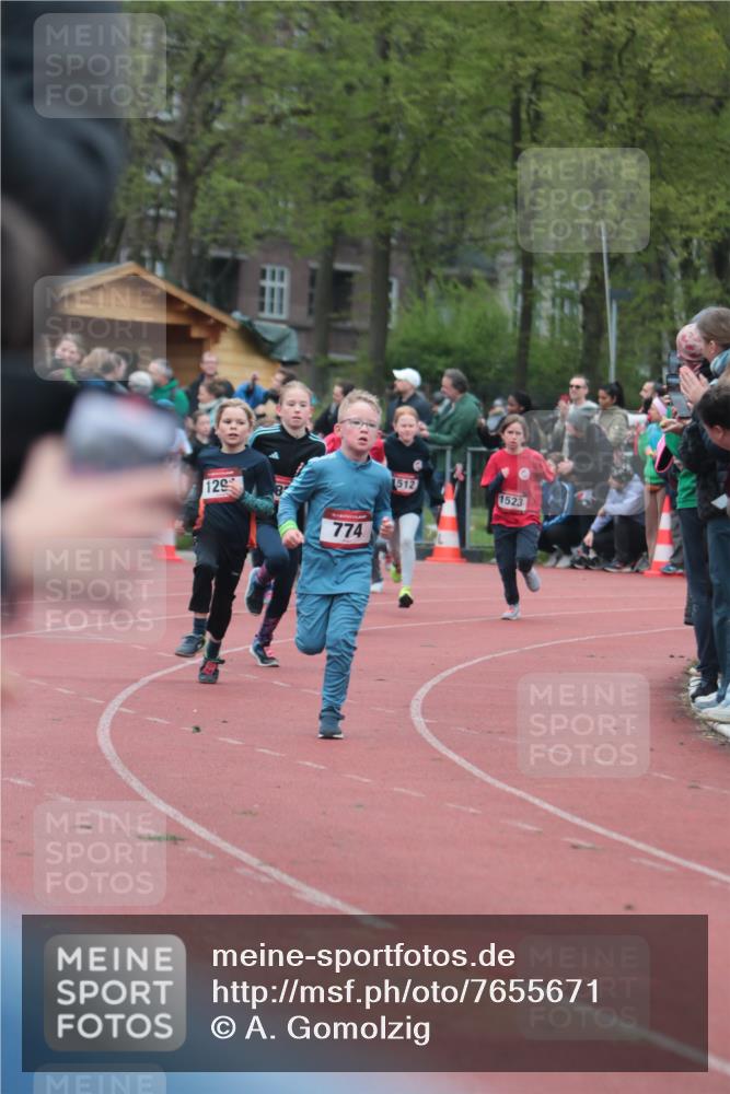 13.04.2025 - Hammer Lauf A. Gomolzig http://msf.ph/oto/7655671 13.04.2025 09:24:05 Ziel 358, 774, 811, 827, 869, 1291, 1370, 1415, 1480, 1493, 1512, 1523, 1535, 1823, 1856 meine-sportfotos.de