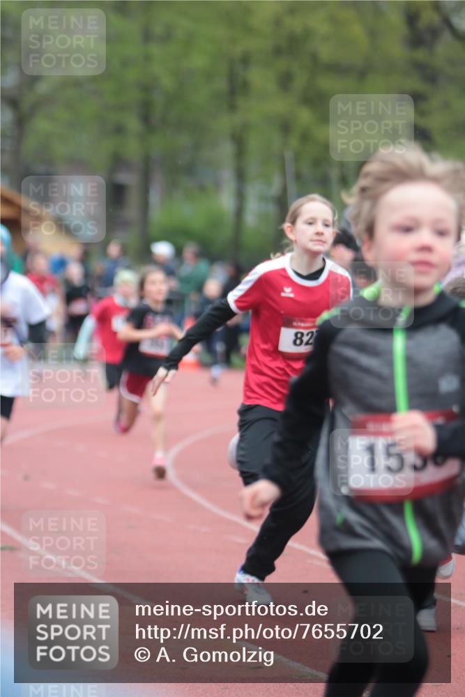 13.04.2025 - Hammer Lauf A. Gomolzig http://msf.ph/oto/7655702 13.04.2025 09:24:13 Ziel 358, 363, 370, 373, 811, 827, 847, 849, 907, 1128, 1209, 1356, 1436, 1450, 1479, 1493, 1507, 1509, 1519, 1539, 1779, 1890 meine-sportfotos.de