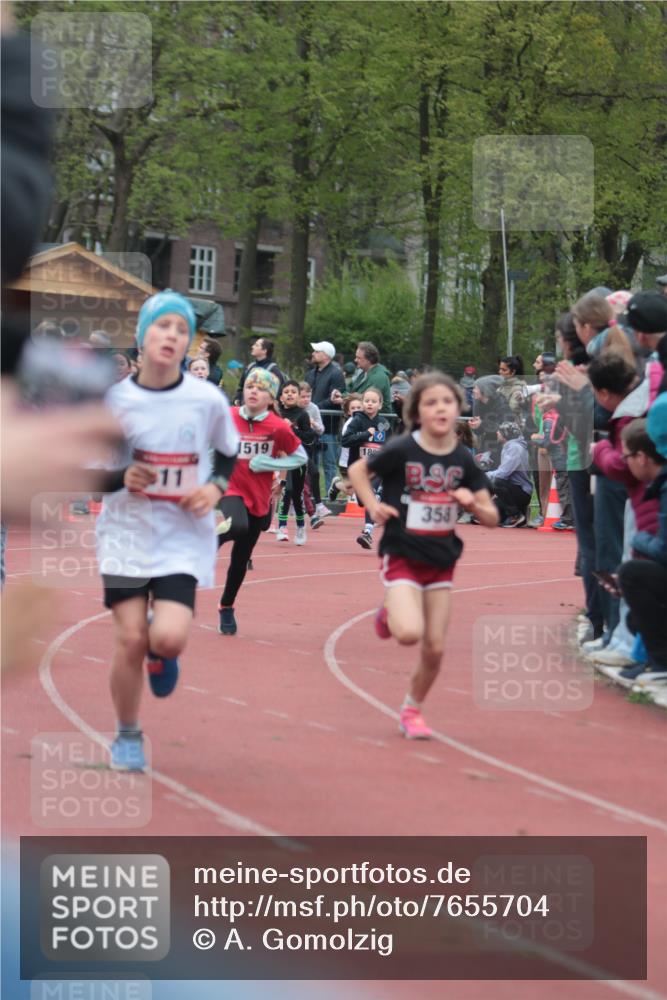 13.04.2025 - Hammer Lauf A. Gomolzig http://msf.ph/oto/7655704 13.04.2025 09:24:14 Ziel 358, 363, 370, 373, 734, 811, 847, 849, 870, 907, 1037, 1128, 1170, 1209, 1356, 1436, 1450, 1479, 1507, 1509, 1519, 1539, 1779, 1890 meine-sportfotos.de