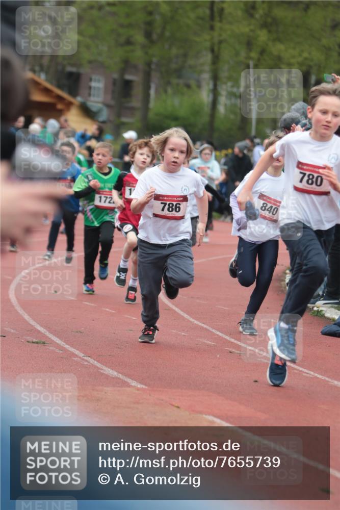 13.04.2025 - Hammer Lauf A. Gomolzig http://msf.ph/oto/7655739 13.04.2025 09:24:26 Ziel 780, 785, 786, 787, 793, 801, 825, 840, 877, 992, 1036, 1065, 1116, 1295, 1352, 1426, 1431, 1437, 1442, 1452, 1470, 1486, 1540, 1621, 1722, 1886, 1905 meine-sportfotos.de