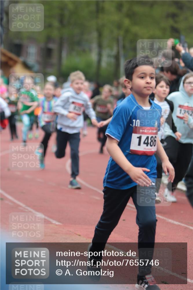 13.04.2025 - Hammer Lauf A. Gomolzig http://msf.ph/oto/7655746 13.04.2025 09:24:29 Ziel 785, 793, 801, 825, 991, 992, 1036, 1065, 1116, 1295, 1352, 1426, 1431, 1437, 1442, 1452, 1470, 1486, 1540, 1621, 1623, 1722, 1886, 1905 meine-sportfotos.de