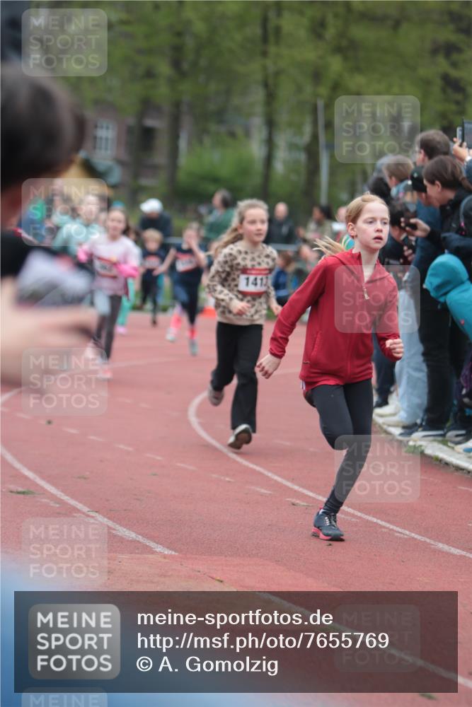 13.04.2025 - Hammer Lauf A. Gomolzig http://msf.ph/oto/7655769 13.04.2025 09:24:38 Ziel 362, 788, 796, 881, 893, 930, 991, 1316, 1401, 1413, 1432, 1445, 1453, 1546, 1550, 1623, 1834 meine-sportfotos.de