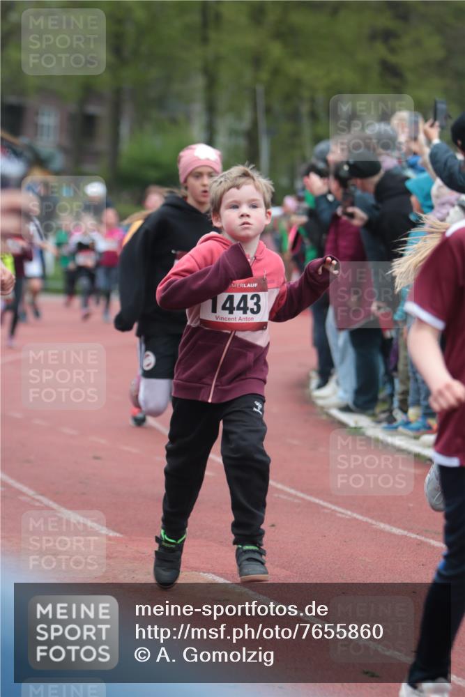 13.04.2025 - Hammer Lauf A. Gomolzig http://msf.ph/oto/7655860 13.04.2025 09:25:19 Ziel 716, 727, 857, 878, 886, 1130, 1210, 1230, 1241, 1350, 1429, 1434, 1447, 1462, 1518, 1624, 1854, 1869, 1882, 1885 meine-sportfotos.de