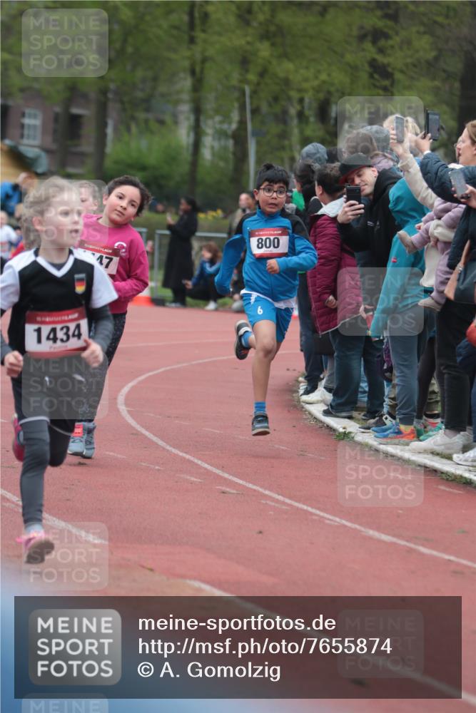 13.04.2025 - Hammer Lauf A. Gomolzig http://msf.ph/oto/7655874 13.04.2025 09:25:26 Ziel 727, 797, 800, 813, 867, 1075, 1085, 1130, 1361, 1434, 1447, 1504, 1515, 1616, 1701, 1854, 1869, 1872 meine-sportfotos.de