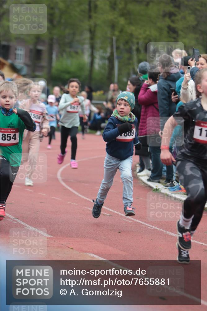 13.04.2025 - Hammer Lauf A. Gomolzig http://msf.ph/oto/7655881 13.04.2025 09:25:28 Ziel 682, 691, 727, 797, 798, 800, 813, 864, 867, 963, 1075, 1085, 1130, 1359, 1361, 1447, 1504, 1515, 1615, 1616, 1701, 1854, 1869, 1872 meine-sportfotos.de