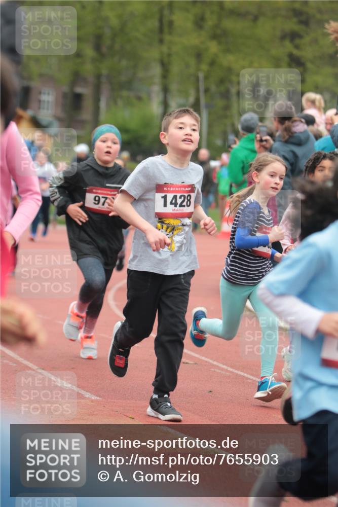 13.04.2025 - Hammer Lauf A. Gomolzig http://msf.ph/oto/7655903 13.04.2025 09:25:38 Ziel 542, 657, 682, 777, 795, 816, 820, 973, 989, 1141, 1428, 1461, 1536, 1615, 1918 meine-sportfotos.de